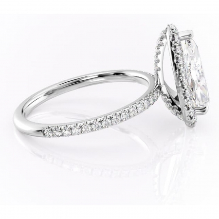 Inel de logodnă Serelith din aur Alb 14kt cu moissanite tăietură pară – Halo rafinată pentru profil înalt | Personalizează și configurează gratuit online [1]