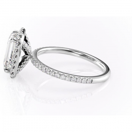 Inel de logodnă Serelith din aur Alb 14kt cu moissanite tăietură smarald – Halo rafinată pentru profil înalt | Personalizează și configurează gratuit online [5]