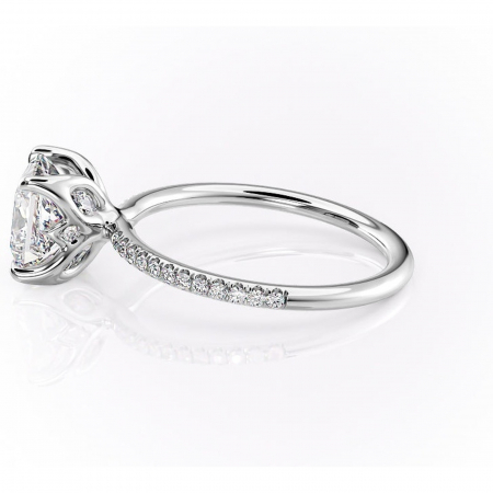 Inel de logodnă Seren din aur Alb 14kt cu moissanite tăietură princess – Montură pavé rafinată pentru profil înalt | Personalizează și configurează gratuit online [5]