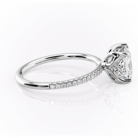 Inel de logodnă Seren din aur Alb 14kt cu moissanite tăietură princess – Montură pavé rafinată pentru profil înalt | Personalizează și configurează gratuit online [1]