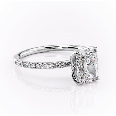 Radiantă - Inel de logodnă Seren din aur Alb 14kt cu moissanite tăietură radiantă – Montură pavé rafinată pentru profil înalt | Personalizează și configurează gratuit online