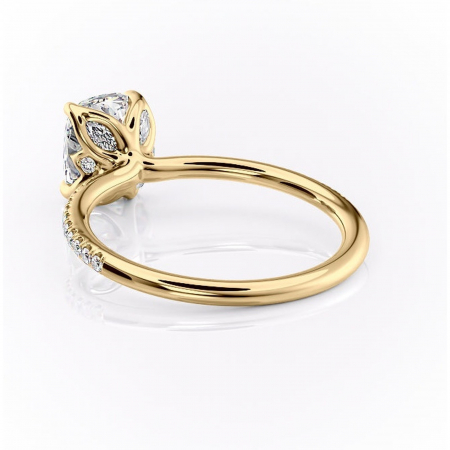 Inel de logodnă Seren din aur Galben 14kt cu moissanite tăietură pernă – Montură pavé rafinată pentru profil înalt | Personalizează și configurează gratuit online [3]