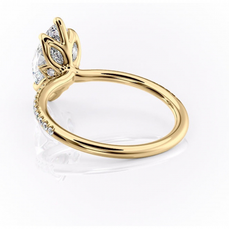 Inel de logodnă Seren din aur Galben 14kt cu moissanite tăietură marquise – Montură pavé rafinată pentru profil înalt | Personalizează și configurează gratuit online [3]