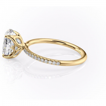 Inel de logodnă Seren din aur Galben 14kt cu moissanite tăietură ovală – Montură pavé rafinată pentru profil înalt | Personalizează și configurează gratuit online [5]