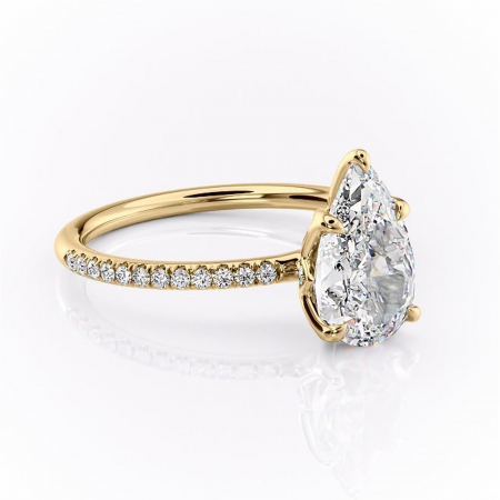 Aur galben - Inel de logodnă Seren din aur Galben 18kt cu moissanite tăietură pară – Montură pavé rafinată pentru profil înalt | Personalizează și configurează gratuit online