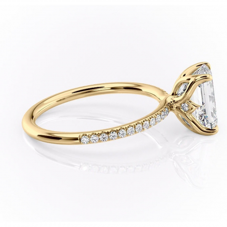 Inel de logodnă Seren din aur Galben 14kt cu moissanite tăietură smarald – Montură pavé rafinată pentru profil înalt | Personalizează și configurează gratuit online [1]