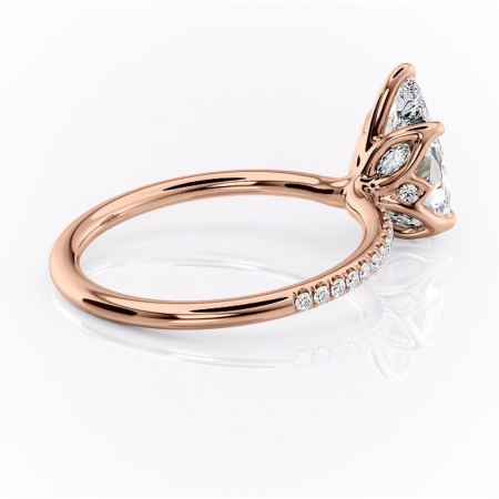 Inel de logodnă Seren din aur Rose 14kt cu moissanite tăietură pară – Montură pavé rafinată pentru profil înalt | Personalizează și configurează gratuit online [2]