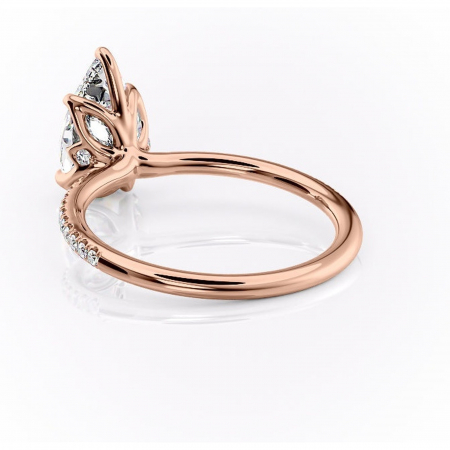 Inel de logodnă Seren din aur Rose 14kt cu moissanite tăietură pară – Montură pavé rafinată pentru profil înalt | Personalizează și configurează gratuit online [3]