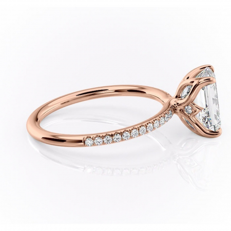 Inel de logodnă Seren din aur Rose 14kt cu moissanite tăietură smarald – Montură pavé rafinată pentru profil înalt | Personalizează și configurează gratuit online [1]