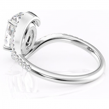 Inel de logodnă Sienna din aur Alb 14kt cu moissanite tăietură ovală – Montură pavé rafinată pentru profil mediu | Personalizează și configurează gratuit online [4]