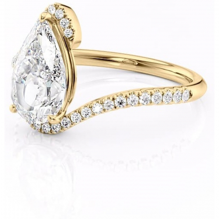 Inel de logodnă Sienna din aur Galben 18kt cu moissanite tăietură pară – Montură pavé rafinată pentru profil mediu | Personalizează și configurează gratuit online [6]