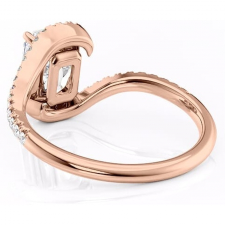 Inel de logodnă Sienna din aur Rose 14kt cu moissanite tăietură radiantă – Montură pavé rafinată pentru profil mediu | Personalizează și configurează gratuit online [3]