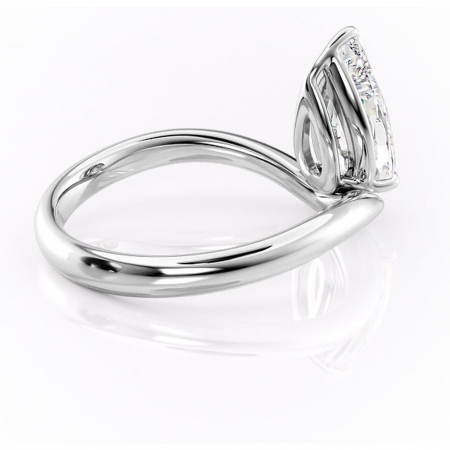 Inel de logodnă Silvara din aur Alb 14kt cu moissanite tăietură pară – Solitar rafinată pentru profil jos | Personalizează și configurează gratuit online [2]