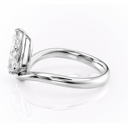 Inel de logodnă Silvara din aur Alb 14kt cu moissanite tăietură pară – Solitar rafinată pentru profil jos | Personalizează și configurează gratuit online [5]