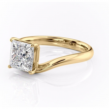 Inel de logodnă Silvara din aur Galben 14kt cu moissanite tăietură princess – Solitar rafinată pentru profil jos | Personalizează și configurează gratuit online [6]