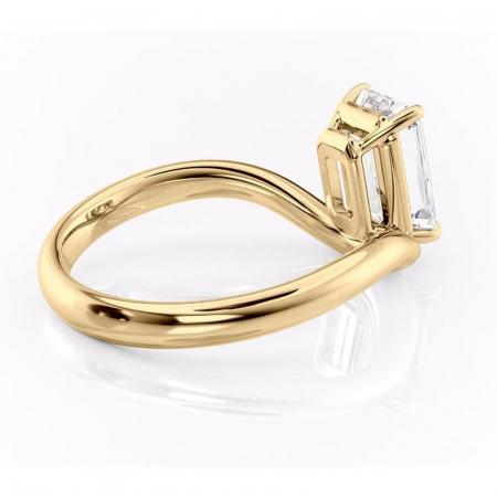 Inel de logodnă Silvara din aur Galben 14kt cu moissanite tăietură smarald – Solitar rafinată pentru profil jos | Personalizează și configurează gratuit online [2]