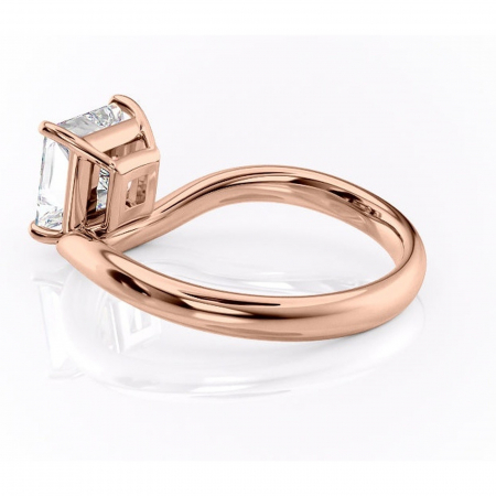 Inel de logodnă Silvara din aur Rose 14kt cu moissanite tăietură princess – Solitar rafinată pentru profil jos | Personalizează și configurează gratuit online [4]