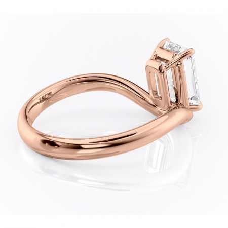 Inel de logodnă Silvara din aur Rose 14kt cu moissanite tăietură smarald – Solitar rafinată pentru profil jos | Personalizează și configurează gratuit online [2]