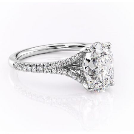 Ovală - Inel de logodnă Skye din aur Alb 14kt cu moissanite tăietură ovală – Montură pavé rafinată pentru profil înalt | Personalizează și configurează gratuit online