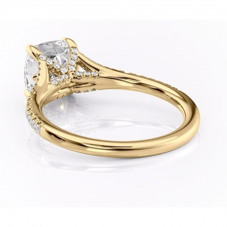 Inel de logodnă Skye din aur Galben 18kt cu moissanite tăietură pernă – Montură pavé rafinată pentru profil înalt | Personalizează și configurează gratuit online [3]