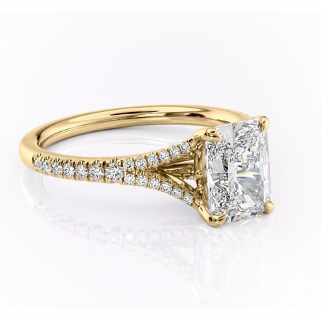 Aur galben - Inel de logodnă Skye din aur Galben 18kt cu moissanite tăietură radiantă – Montură pavé rafinată pentru profil înalt | Personalizează și configurează gratuit online