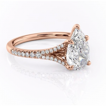 18K - Inel de logodnă Skye din aur Rose 18kt cu moissanite tăietură pară – Montură pavé rafinată pentru profil înalt | Personalizează și configurează gratuit online