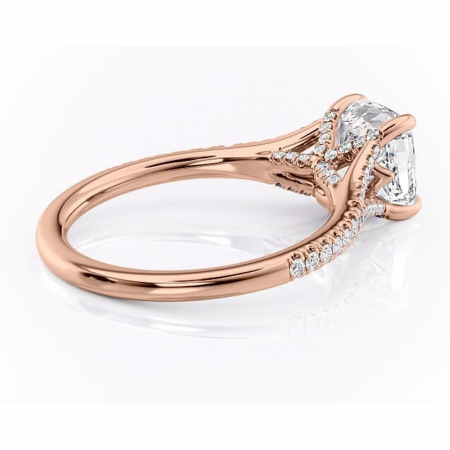 Inel de logodnă Skye din aur Rose 14kt cu moissanite tăietură pernă – Montură pavé rafinată pentru profil înalt | Personalizează și configurează gratuit online [2]