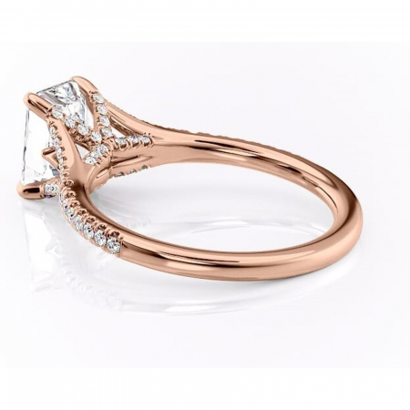 Inel de logodnă Skye din aur Rose 14kt cu moissanite tăietură radiantă – Montură pavé rafinată pentru profil înalt | Personalizează și configurează gratuit online [4]