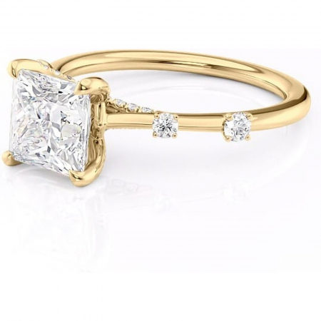 Inel de logodnă Talia din aur Galben 14kt cu moissanite tăietură princess – Pietre laterale rafinată pentru profil înalt | Personalizează și configurează gratuit online [6]