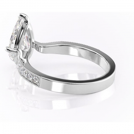 Inel de logodnă Thalia din aur Alb 14kt cu moissanite tăietură pară – Montură pavé rafinată pentru profil mediu | Personalizează și configurează gratuit online [4]