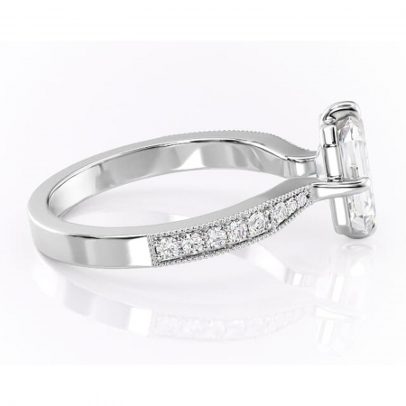 Inel de logodnă Thalia din aur Alb 14kt cu moissanite tăietură smarald – Montură pavé rafinată pentru profil mediu | Personalizează și configurează gratuit online [1]