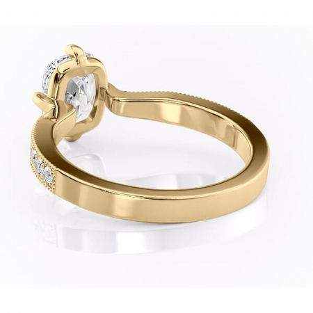 Inel de logodnă Thalia din aur Galben 14kt cu moissanite tăietură pernă – Montură pavé rafinată pentru profil mediu | Personalizează și configurează gratuit online [3]