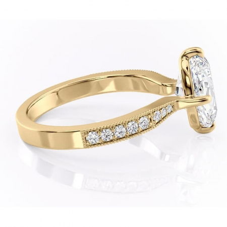 Inel de logodnă Thalia din aur Galben 18kt cu moissanite tăietură ovală – Montură pavé rafinată pentru profil mediu | Personalizează și configurează gratuit online [1]