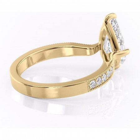Inel de logodnă Thalia din aur Galben 14kt cu moissanite tăietură pară – Montură pavé rafinată pentru profil mediu | Personalizează și configurează gratuit online [2]