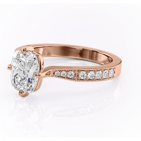 Inel de logodnă Thalia din aur Rose 14kt cu moissanite tăietură pernă – Montură pavé rafinată pentru profil mediu | Personalizează și configurează gratuit online [6]