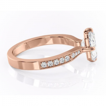 Inel de logodnă Thalia din aur Rose 14kt cu moissanite tăietură radiantă – Montură pavé rafinată pentru profil mediu | Personalizează și configurează gratuit online [1]