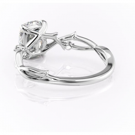 Inel de logodnă Thalina din aur Alb 14kt cu moissanite tăietură pernă – Solitar rafinată pentru profil mediu | Personalizează și configurează gratuit online [3]