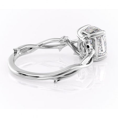 Inel de logodnă Thalina din aur Alb 14kt cu moissanite tăietură pernă – Solitar rafinată pentru profil mediu | Personalizează și configurează gratuit online [2]