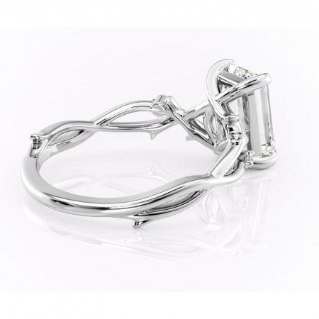 Inel de logodnă Thalina din aur Alb 14kt cu moissanite tăietură smarald – Solitar rafinată pentru profil mediu | Personalizează și configurează gratuit online [2]