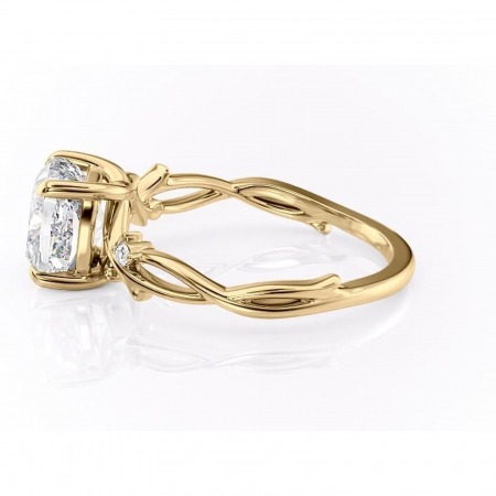 Inel de logodnă Thalina din aur Galben 18kt cu moissanite tăietură pernă – Solitar rafinată pentru profil mediu | Personalizează și configurează gratuit online [5]