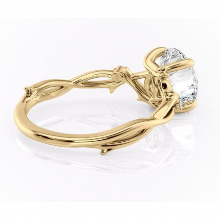 Inel de logodnă Thalina din aur Galben 14kt cu moissanite tăietură rotundă – Solitar rafinată pentru profil mediu | Personalizează și configurează gratuit online [2]