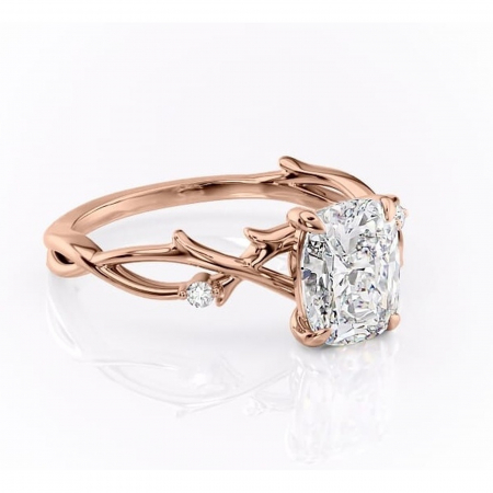 14K - Inel de logodnă Thalina din aur Rose 14kt cu moissanite tăietură pernă – Solitar rafinată pentru profil mediu | Personalizează și configurează gratuit online