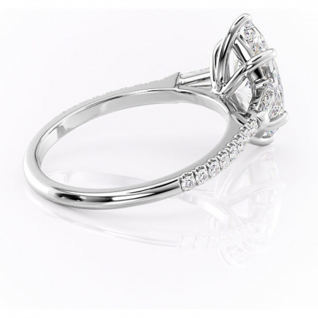 Inel de logodnă Theodora din aur Alb 14kt cu moissanite tăietură marquise – Montură cu trei pietre rafinată pentru profil înalt | Personalizează și configurează gratuit online [2]