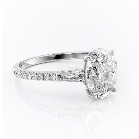 Ovală - Inel de logodnă Theodora din aur Alb 14kt cu moissanite tăietură ovală – Montură cu trei pietre rafinată pentru profil înalt | Personalizează și configurează gratuit online