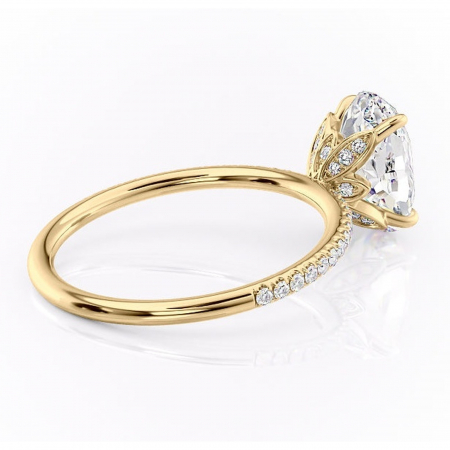 Inel de logodnă Topaz din aur Galben 14kt cu moissanite tăietură ovală – Montură pavé rafinată pentru profil înalt | Personalizează și configurează gratuit online [2]