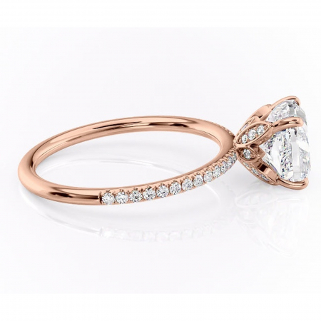 Inel de logodnă Topaz din aur Rose 18kt cu moissanite tăietură pernă – Montură pavé rafinată pentru profil înalt | Personalizează și configurează gratuit online [1]