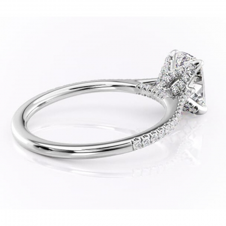 Inel de logodnă Tove din aur Alb 14kt cu moissanite tăietură pernă – Montură pavé rafinată pentru profil înalt | Personalizează și configurează gratuit online [2]