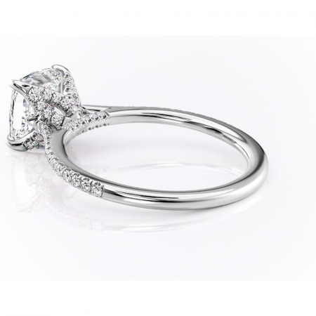 Inel de logodnă Tove din aur Alb 14kt cu moissanite tăietură pernă – Montură pavé rafinată pentru profil înalt | Personalizează și configurează gratuit online [4]