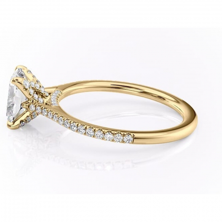 Inel de logodnă Tove din aur Galben 14kt cu moissanite tăietură pernă – Montură pavé rafinată pentru profil înalt | Personalizează și configurează gratuit online [5]