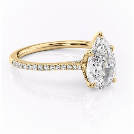 Aur galben - Inel de logodnă Tove din aur Galben 18kt cu moissanite tăietură pară – Montură pavé rafinată pentru profil înalt | Personalizează și configurează gratuit online